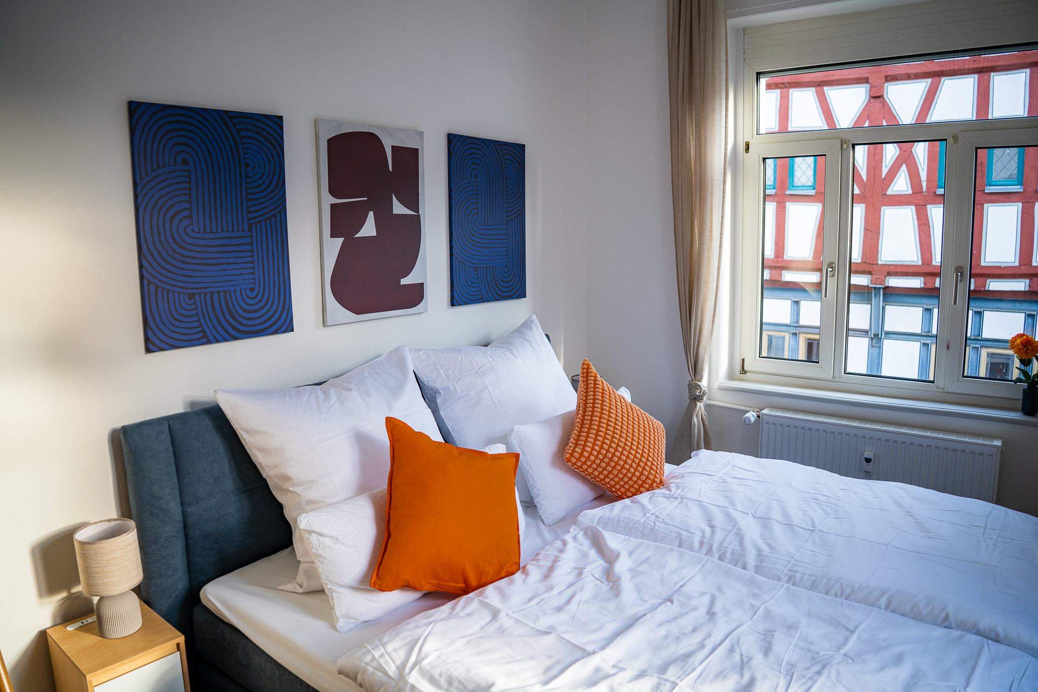 Schlafzimmer 1